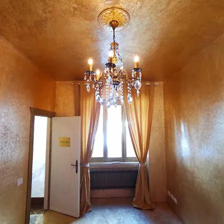 Elegant Historic Large House On Lejlighed *