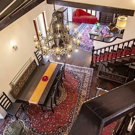 アパート Elegant Historic Large House On グラヴェドーナ